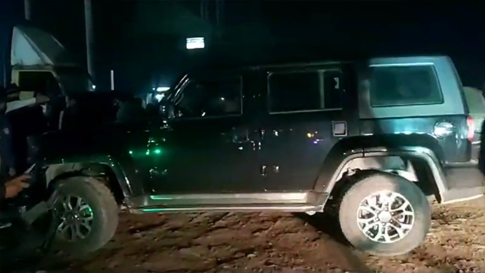 নাটোরে ইপিজেডের স্টিয়ারিং গাড়ির ধাক্কায় ভ্যানচালক নিহত