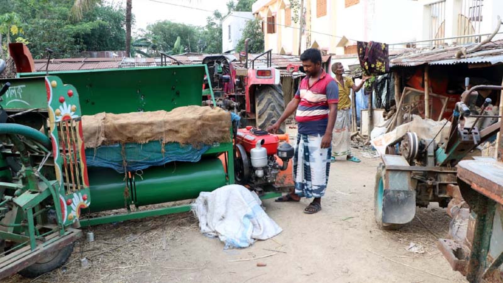 জ্বালানি তেলের দাম বৃদ্ধি, বাড়ছে উৎপাদন খরচও