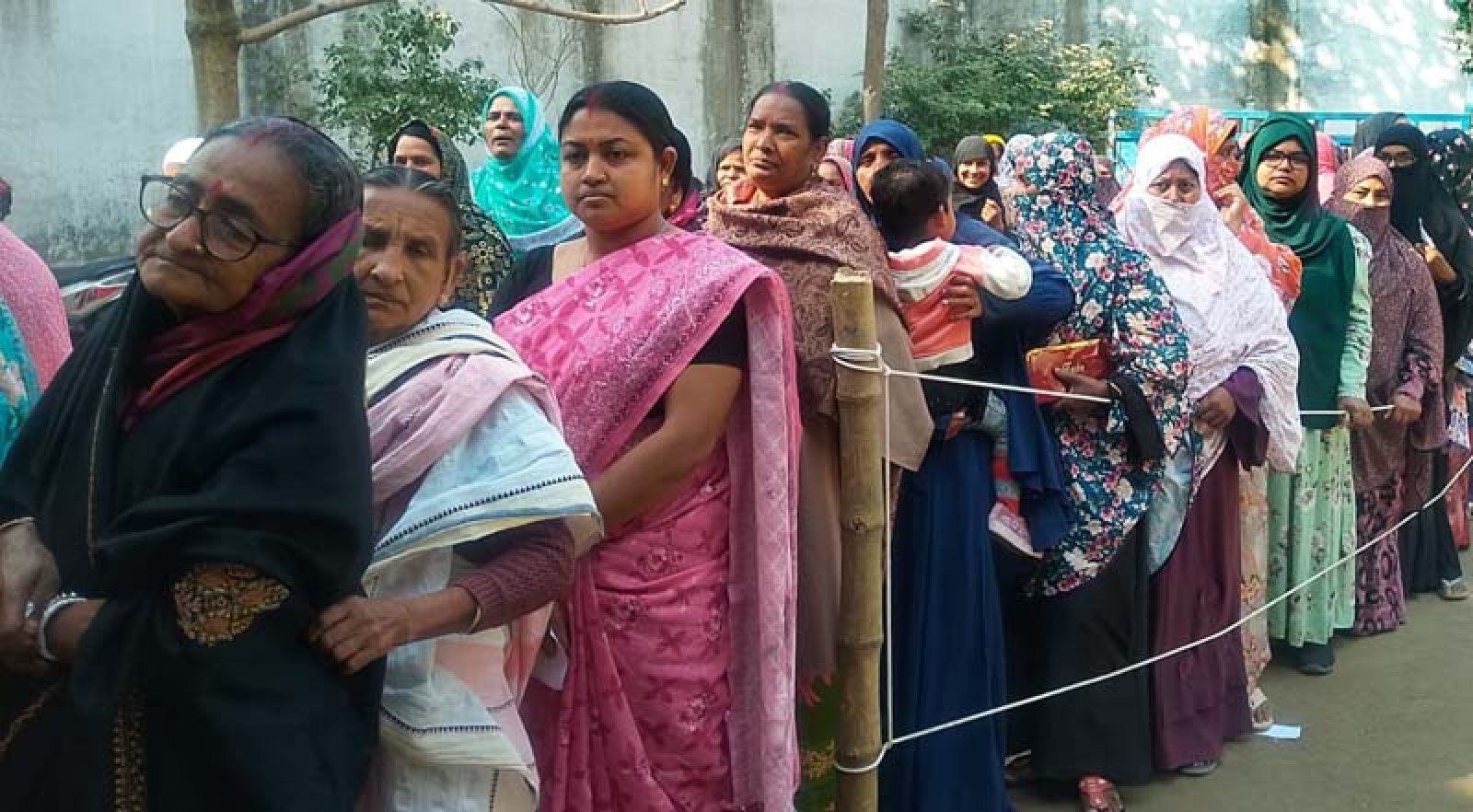 রাজশাহী-৬ আসনের আতারপাড়া প্রাথমিক বিদ্যালয় কেন্দ্রে হাতপাখা কোন ভোট পায়নি