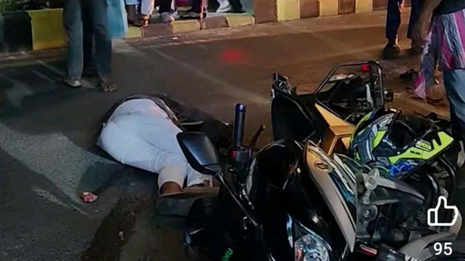 রাজশাহীতে ট্রাকের ধাক্কায় তরুণ নিহত