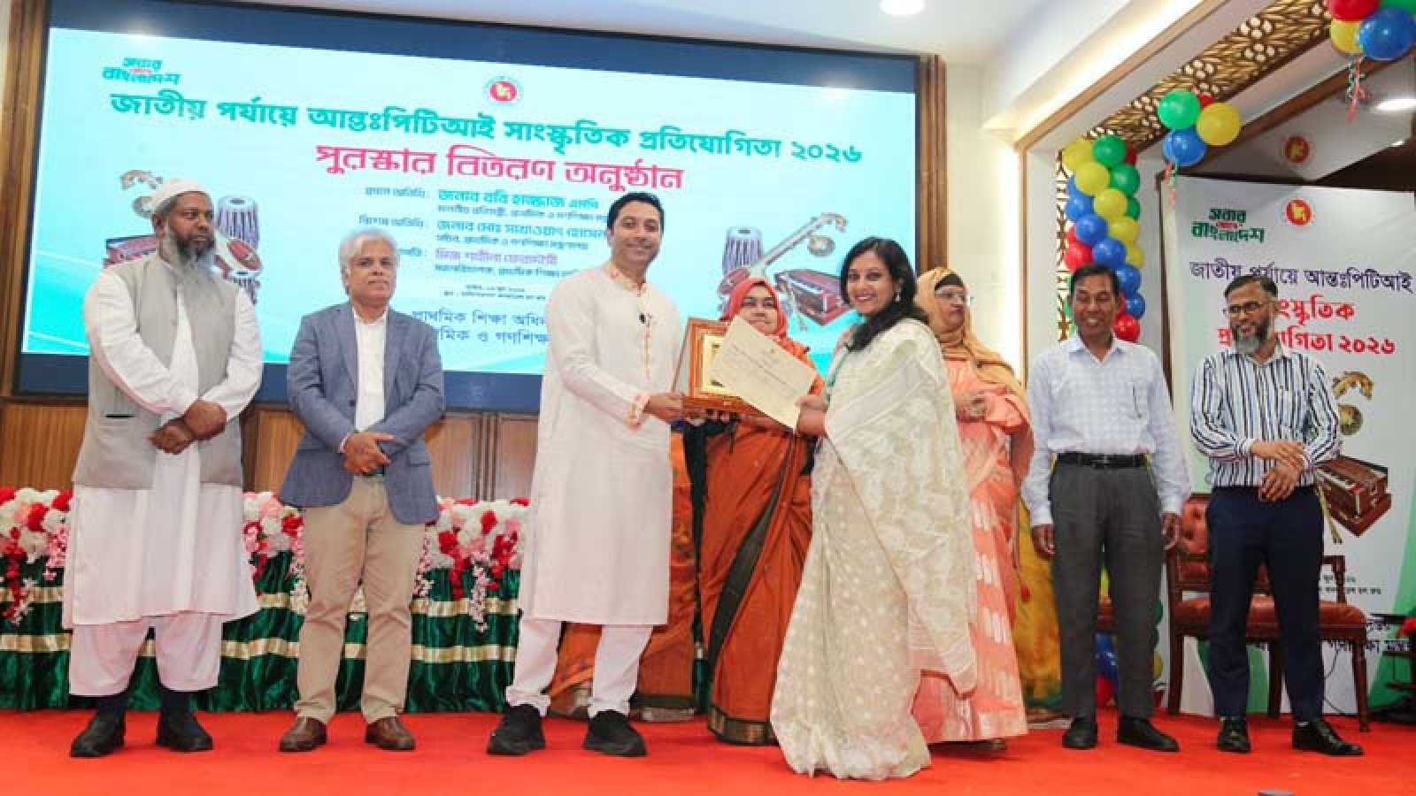 জাতীয় পর্যায়ে দেশাত্ববোধক গানে প্রথম সুমনা কুন্ডু