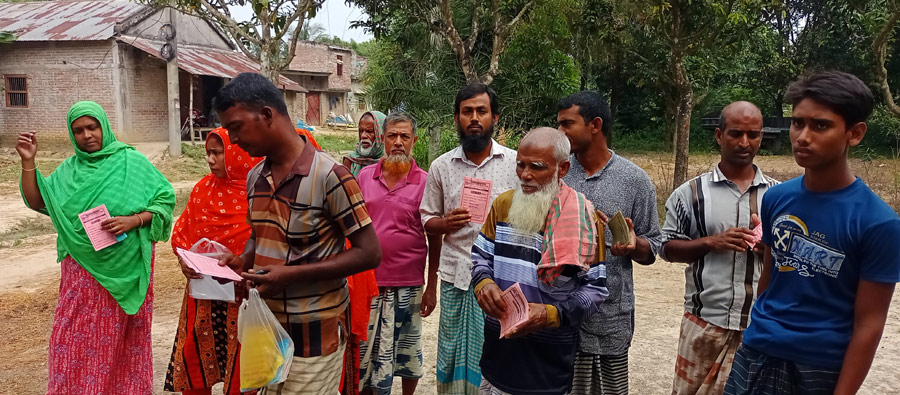 তানোরে উত্তরবঙ্গ সমাজ উন্নয়ন সংস্থার প্রতারণায় অসংখ্য পরিবার নিঃস্ব