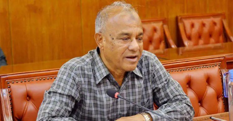 রাস্তার পাশে জ্বালানি তেল বিক্রি বন্ধ: স্বরাষ্ট্র উপদেষ্টা