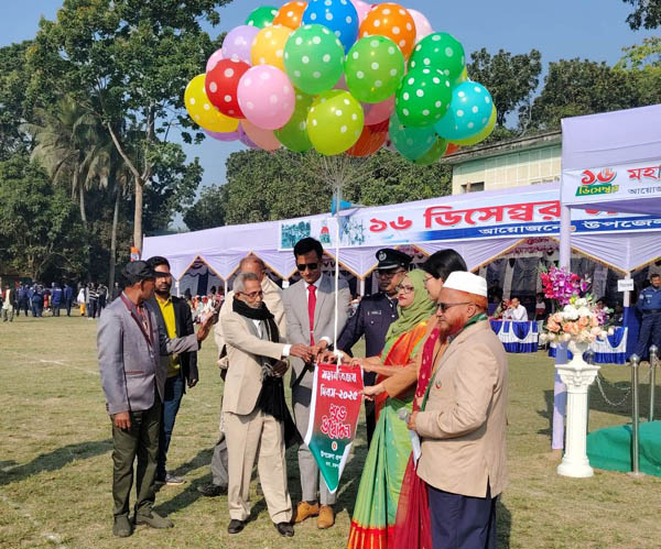 মহান বিজয় দিবসে পবায় বীর শহীদদের প্রতি শ্রদ্ধা নিবেদন
