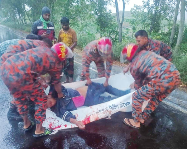 মোহনপুরে সড়ক দুর্ঘটনায় এনজিও কর্মী নিহত