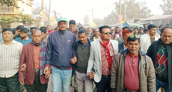 হাদির ওপর হামলার প্রতিবাদে বাঘায় বিএনপির বিক্ষোভ মিছিল