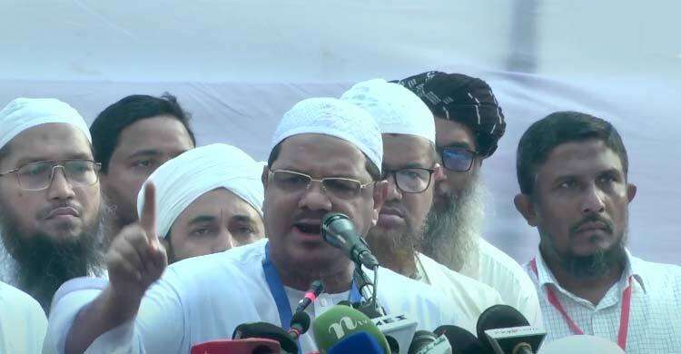 প্রশ্ন চরমোনাই পীরের, যারা গণভোট নিয়ে টালবাহানা করছেন তারা পালাবেন কোথায়?