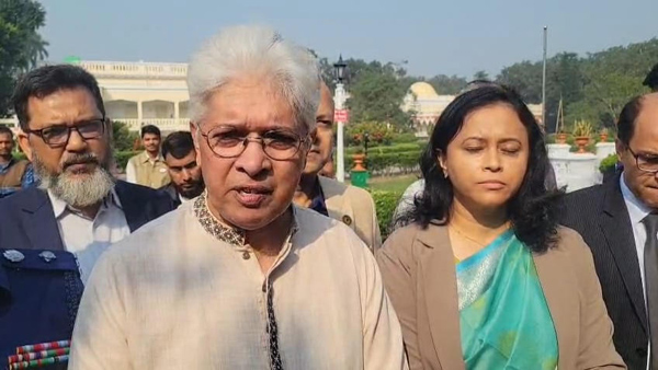 দেশের উৎপাদিত চিনি আগে বিক্রি, তারপর আমদানি : শিল্প উপদেষ্টা
