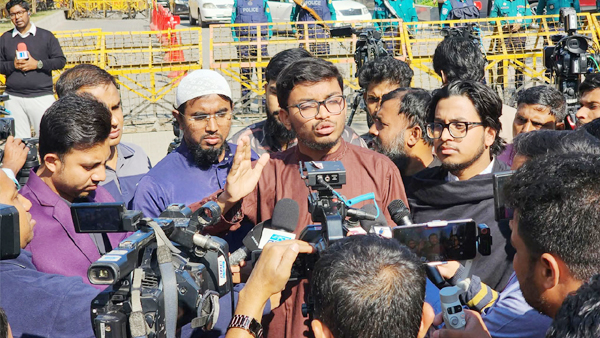 ‘স্বরাষ্ট্র উপদেষ্টাকে পদত্যাগ করিয়ে আমরা ঘরে ফিরবো’