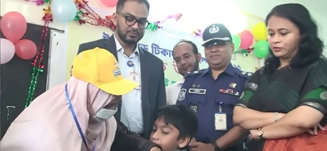 নাটোরে টাইফয়েডের টিকা প্রদান কর্মসূচী শুরু, চলবে আগামী ১৩ নভেম্বর পর্যন্ত