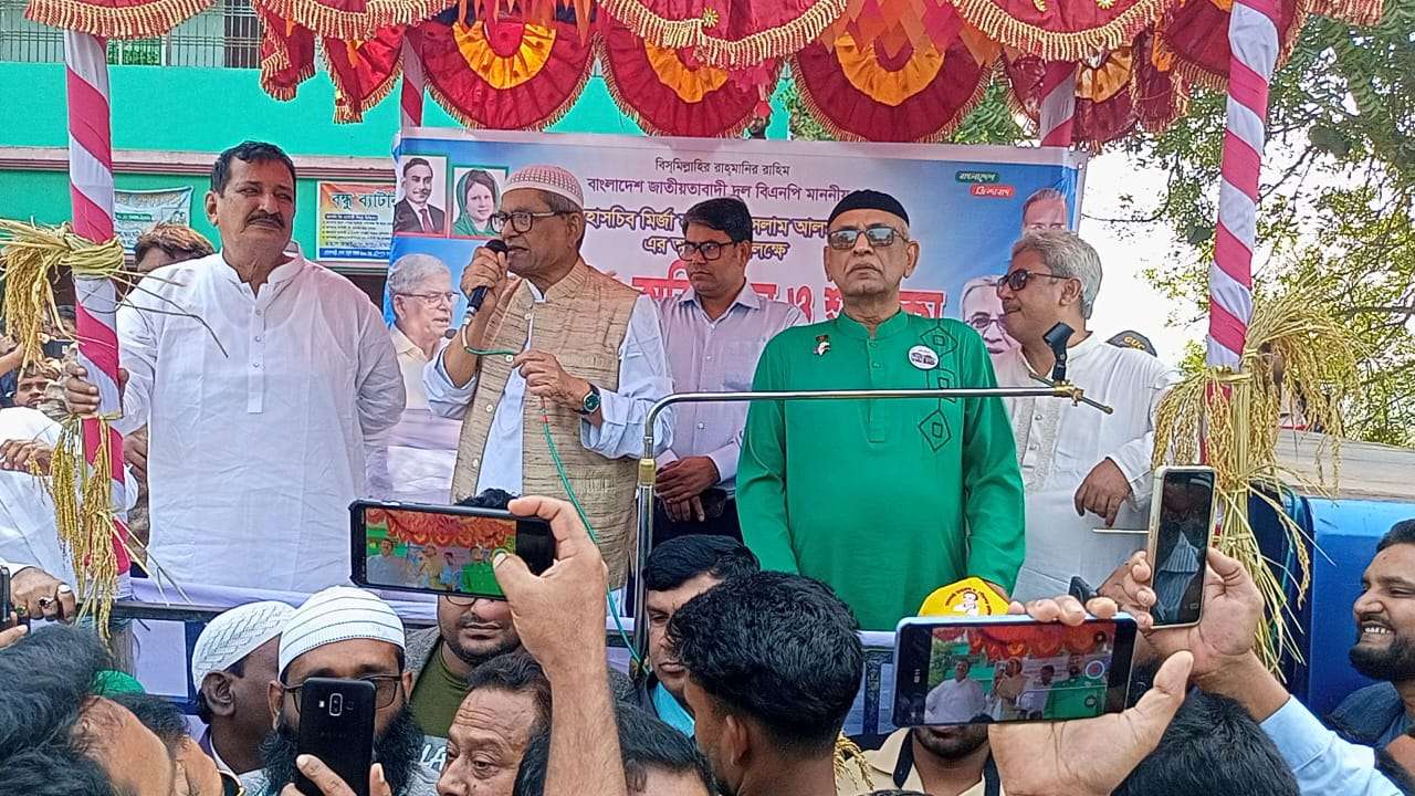 একটা দল বিভেদ সৃষ্টি করে ক্ষমতায় যাওয়ার চেষ্টা করছে : মির্জা ফখরুল