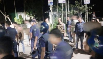 মাইকে ঘোষণা দিয়ে ছাত্রদলের ওপর আ.লীগের হামলা, মোটরসাইকেলে আগুন