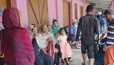 পাহাড় ধস: লামা ও চকরিয়ায় ৭ জনের মৃত্যু