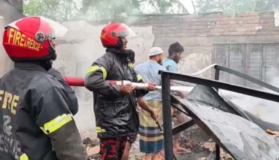 বগুড়ার শেরপুরে লাচ্ছা-সেমাই কারখানায় অগ্নিকাণ্ডে ১৫ লাখ টাকার মালামাল পুড়ে ছাই
