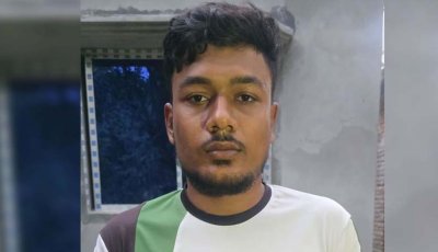 রুয়েটের বাসে প্রধানমন্ত্রী, ‘শুধু একটা স্নাইপারের অভাব ছিল’ মন্তব্যকারী গ্রেপ্তার