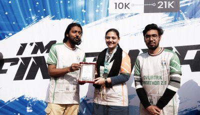 রুয়েটে ২১ কিলোমিটার হাফ ম্যারাথনে একমাত্র নারী ফিনিশার ডা. নুসরাত শারমিন চৈতি