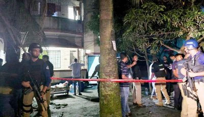 সিটিটিসির অভিযান: জেএমবির লিফলেট, ১৪ পাইপ বোমাসহ আটক ১