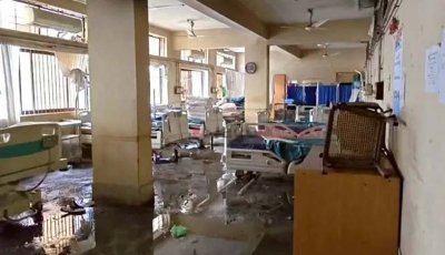 খুমেক হাসপাতালে আগুন: স্থানান্তরের সময় আইসিইউ রোগীর মৃত্যু