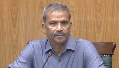 ‘কোনো দেশেই আমার বাড়ি নেই’, দুর্নীতির অভিযোগ নিয়ে আসিফ নজরুল