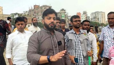 কেন অস্ত্র হাতে নিয়েছেন জানালেন প্রতিমন্ত্রী ইশরাক