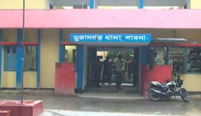 সুজানগরে মাইকে ঘোষণা দিয়ে পুলিশের ওপর হামলার অভিযোগ, ওসিসহ আহত ২