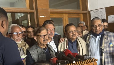 মান্নার প্রার্থিতা এক আসনে বাতিল হলেও আরেক আসনে বৈধ কেন?