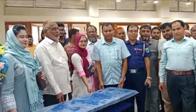 দুর্গাপুরে এডিপির আওতায় শিক্ষা উপকরণ বিতরণ