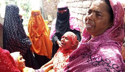 টাঙ্গাইলে রডবোঝাই ট্রাক উল্টে নিহতদের ১০জন মান্দার