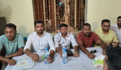 সাপাহারে জেলা ছাত্রদল নেতৃবৃন্দের সঙ্গে মতবিনিময়