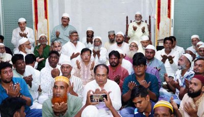 খালেদা জিয়ার ৮২তম জন্মদিনে নগর বিএনপির দোয়া মাহফিল