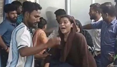 খুলনায় চারটি মোটরসাইকেলে এসে যুবককে কুপিয়ে হত্যা