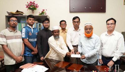 রাবি শিক্ষার্থীর মৃত্যু বিমা দাবির চেক প্রদান