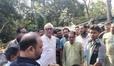 বাঘায় আগুনে পুড়ল কৃষকের স্বপ্ন, দগ্ধ গৃহিণী হাসপাতালে