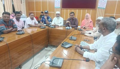 গোমস্তাপুরে আমচাষী, ব্যবসায়ী ও আড়ৎদার সমিতির মতবিনিময় সভা