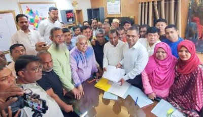 বগুড়া-৬ আসনের উপনির্বাচন : ‎বিএনপি ও জামায়াত প্রার্থীর মনোনয়নপত্র দাখিল