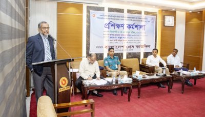 পেশাগত মান সমুন্নত রাখতে সাংবাদিকদের নিজেদের অধিকার সচেতন হতে হবে : প্রেস কাউন্সিল চেয়ারম্যান