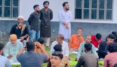 আদমদীঘিতে উপজেলা ছাত্রলীগের ইফতার আয়োজন; সামাজিক যোগাযোগ মাধ্যমে ভিডিও ভাইরাল