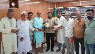 রাসিক প্রশাসকের সঙ্গে জিয়া মঞ্চ মহানগর কমিটির সৌজন্য সাক্ষাৎ