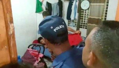 গভীর ঘুমে আচ্ছন্ন, দরজা ভেঙে জাগিয়ে তুললো ফায়ার সার্ভিস