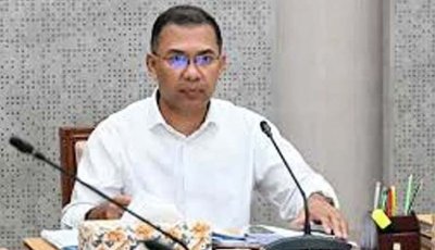 ছুটি শেষে সচিবালয়ে প্রধানমন্ত্রী