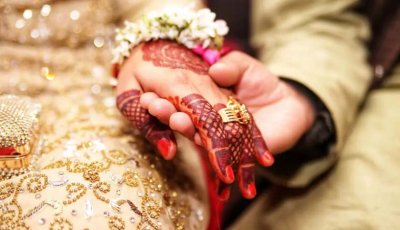 পালিয়ে বিয়ে করায় পুলিশের সামনে মেয়েকে মেরে ফেললেন বাবা-মা