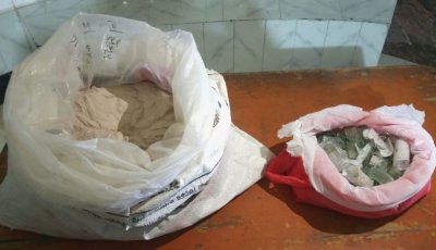 রাজশাহীতে সাড়ে ১২ কেজি গান পাউডার উদ্ধার