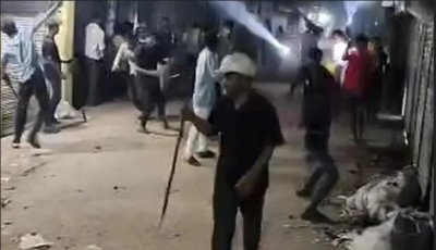 কিশোরগঞ্জে টর্চলাইট জ্বালিয়ে সংঘর্ষ, আহত অর্ধশত