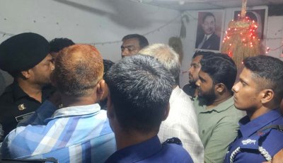 মাদক ব্যবসায়ীকে ‘সোর্স’ পরিচয় দেয়ায় মোহনপুরে অবরুদ্ধ দুই র‌্যাব সদস্য