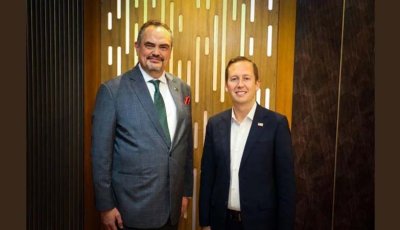 ঢাকায় এসেছেন ট্রাম্পের দূত সার্জিও গোর