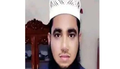 রাণীনগরে বাল্য বিয়ের কাগজ চাওয়ায় মারপিটের শিকার গৃহবধূ সুমি ॥ সুষ্ঠ বিচারের আশায় ঘুরছেন দ্বারে দ্বারে