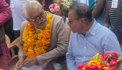 রাজশাহী-৬ আসনে ফুলের মালায় সংবর্ধিত হলেন নবনির্বাচিত এমপি আবু সাঈদ চাঁদ
