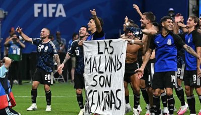 ইংল্যান্ডকে হারানোর পর স্টেডিয়ামেই ফকল্যান্ডকে নিজেদের দাবি আর্জেন্টিনার খেলোয়াড়দের