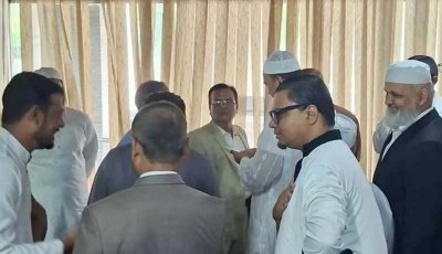 ১১ দলীয় জোটের রাষ্ট্রপতি প্রার্থীর মনোনয়নপত্র দাখিল