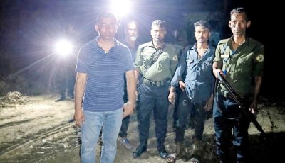 পুঠিয়ায় দুইটি মোবাইল কোর্টের মাধ্যমে  জরিমানা